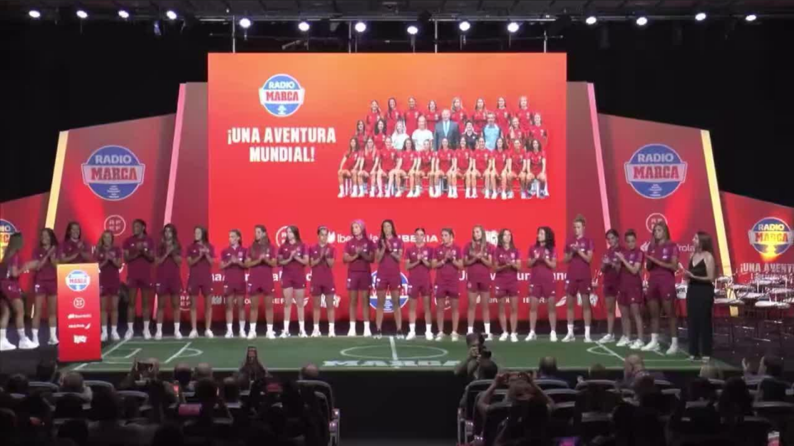 El llamativo gesto de varias jugadoras de la selección española de fútbol con Jorge Vilda